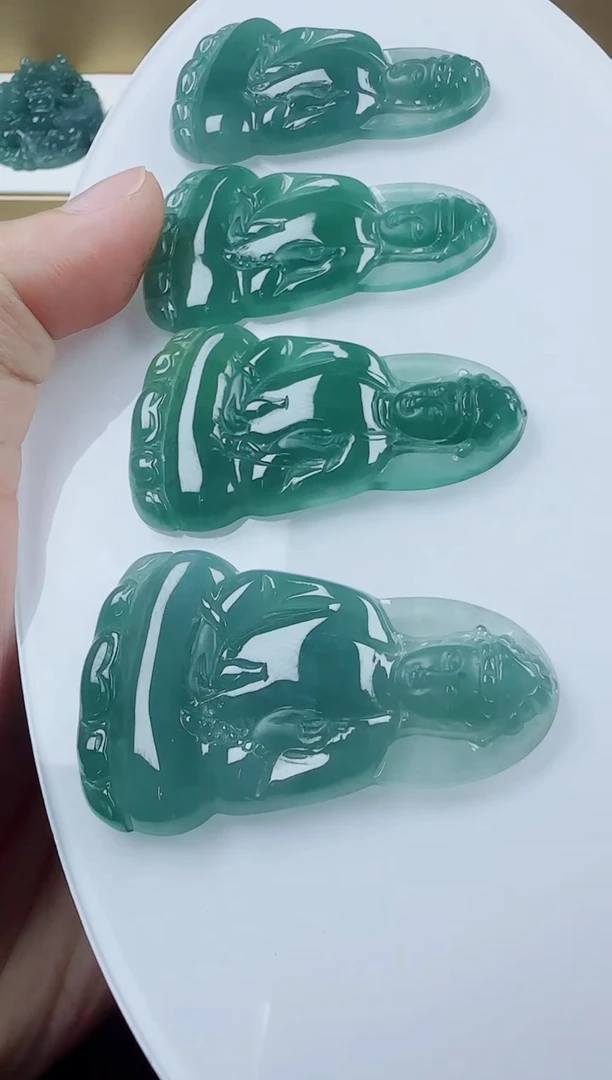 翡翠未镶嵌颈饰素衣多样性发其一