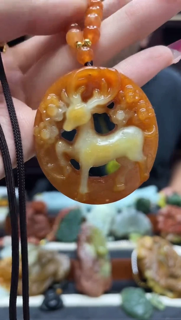 未镶嵌岫玉吊坠·