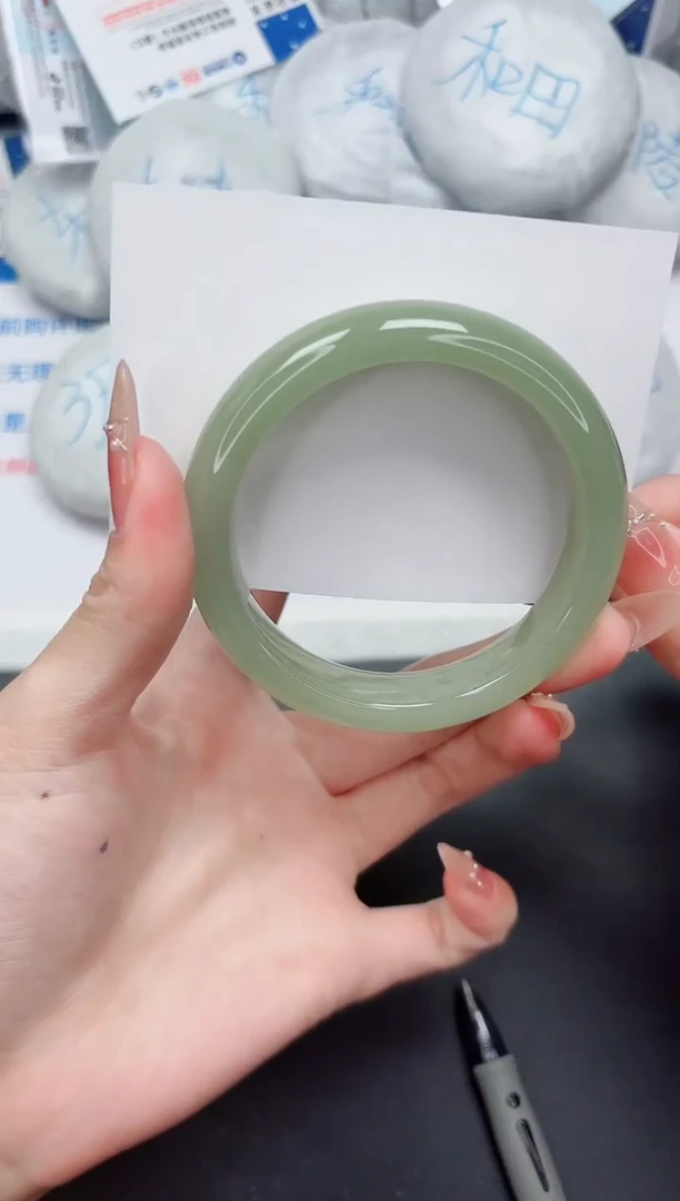 未镶嵌手镯石英质玉68-58.1DK