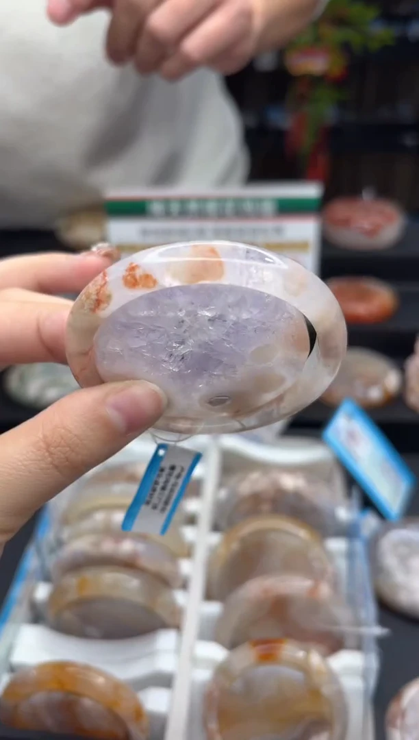 【闪购商品】石英质玉手镯未镶嵌819（53圈赠送镯心）