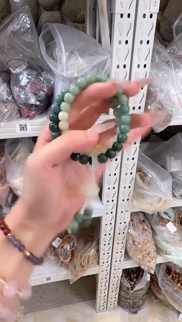 菩提吊坠菩提渐变绿老型桶玉笙寒手持9*8mm