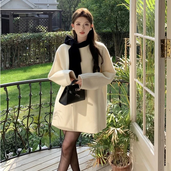 赫本千金新款夹棉设计感甜美名媛气质蝴蝶结毛呢大衣外套A1128