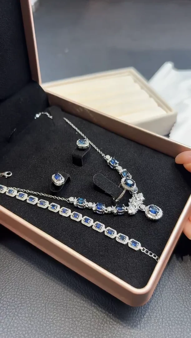 颈饰蓝宝石未镶嵌100719102随机发仅一件