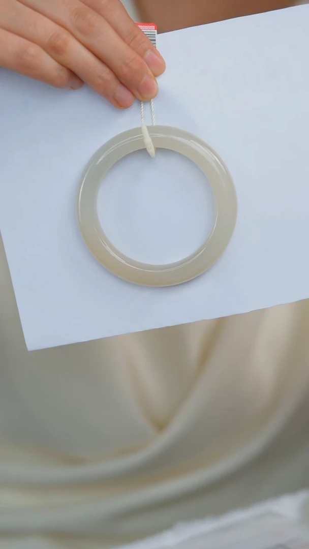 【闪购商品】和田玉手镯未镶嵌59—60圈藕粉