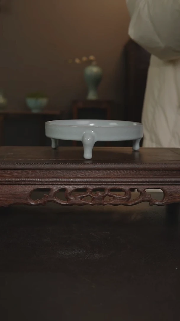 摆件陶仿古月白三足笔洗