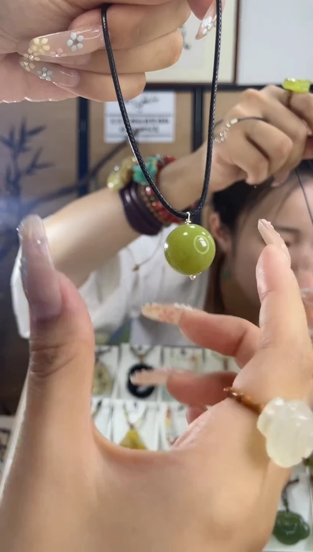 岫玉未镶嵌吊坠多样性发货其中发一