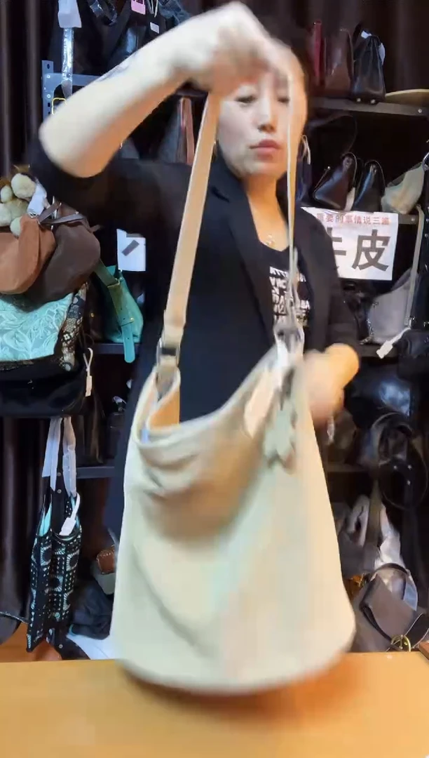 牛皮（革）高端订制时尚百搭女士手提斜跨包