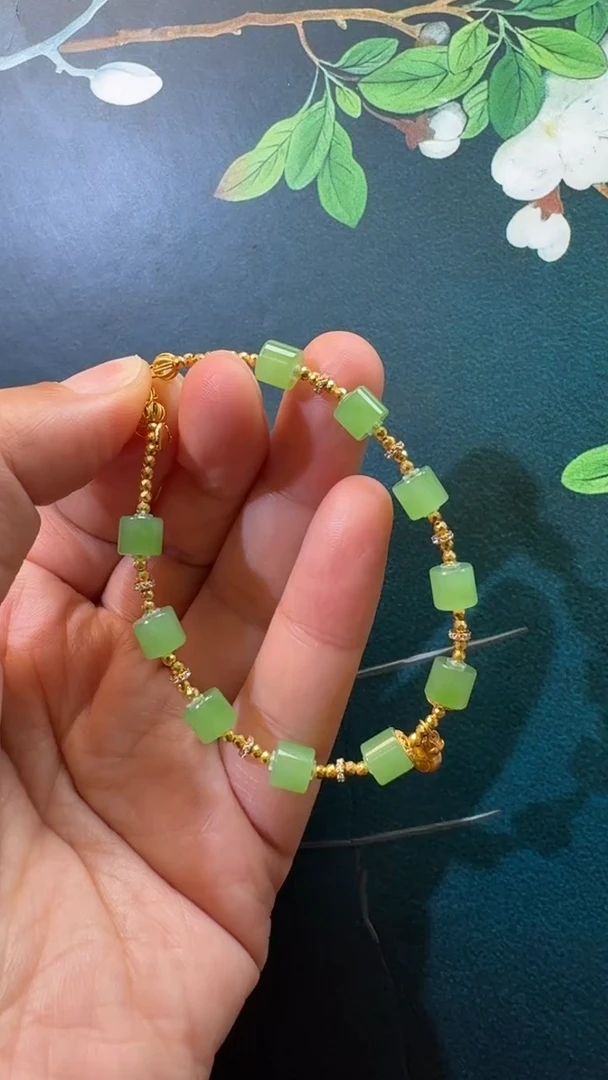 18K金镶嵌手链和田玉手链