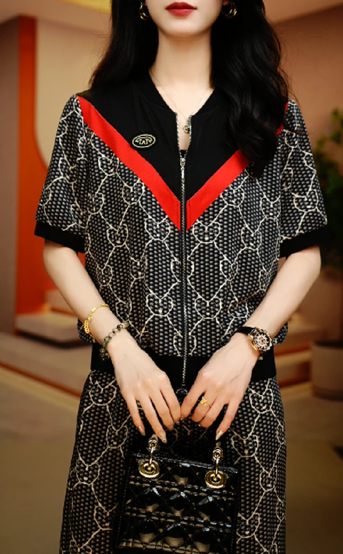 酷感菱格-新款2025时尚舒适百搭减龄优雅轻奢气质套装