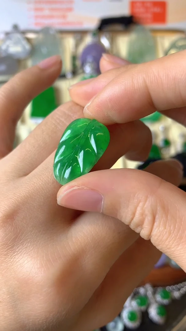 【闪购商品】定制翡翠未镶嵌1裸玉（客户意向镶嵌）