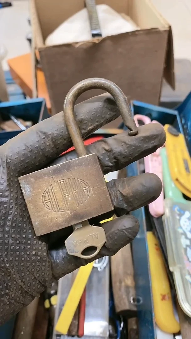 用****8昔昔二手五金工具