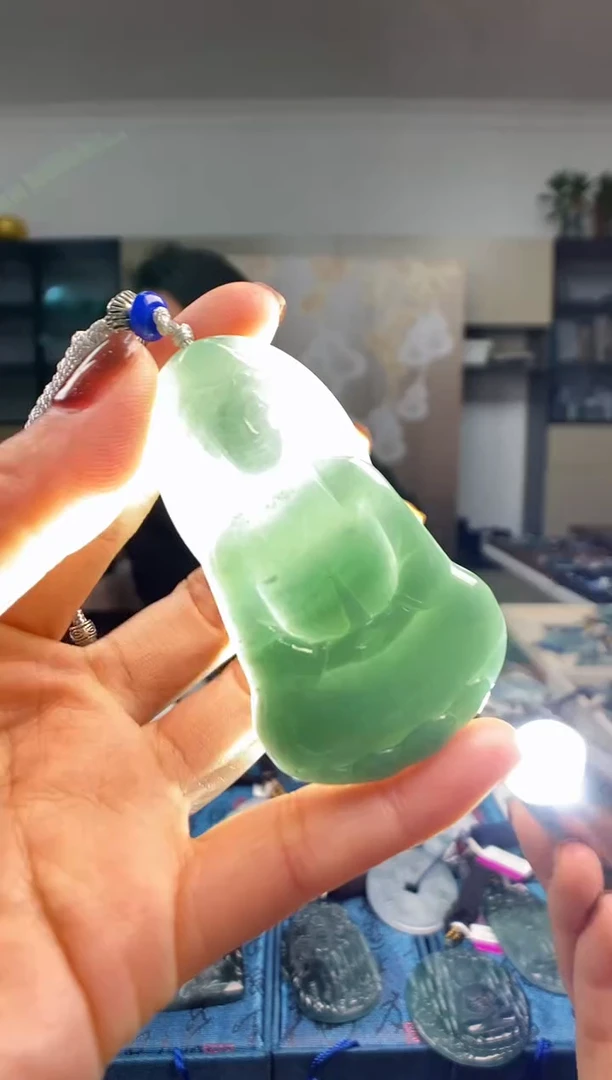 颈饰未镶嵌翡翠多样性发其一