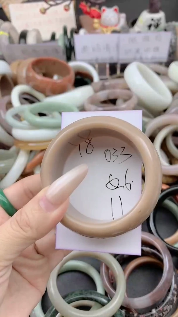 未镶嵌手镯石英质玉033