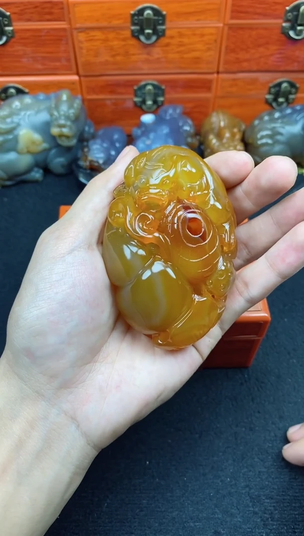 未镶嵌玛瑙/玉髓珠宝奇石长**人0