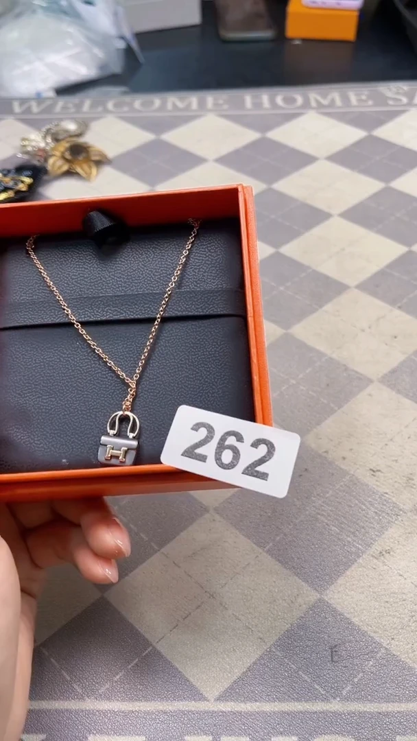 非金属无如图所示时尚饰品