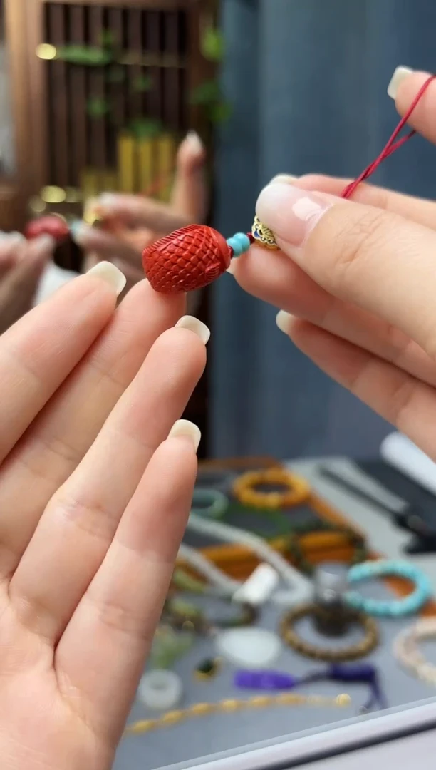 天然辰砂朱砂锦鲤挂件XSZS