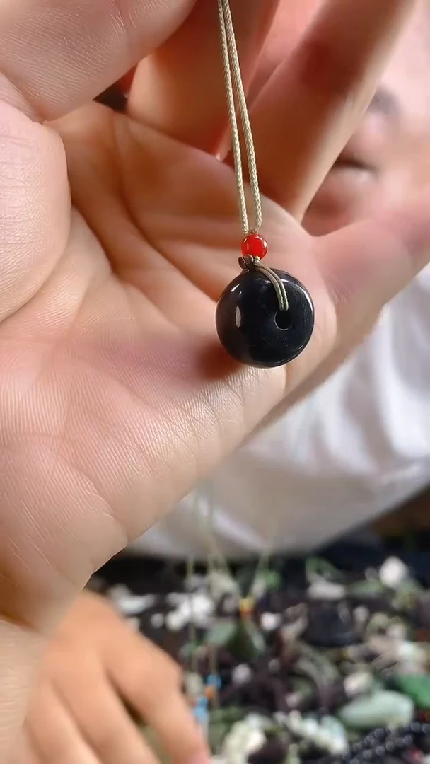 和田玉未镶嵌颈饰多样性发货，拍一发一