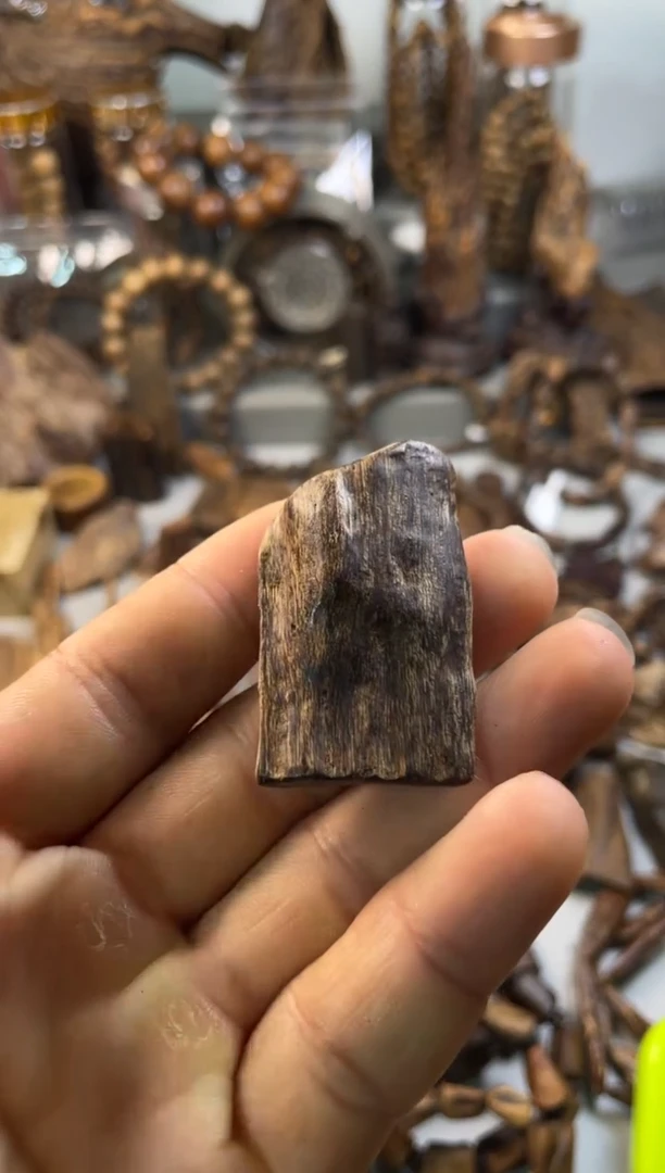 沉香碎屑沉香沉香 达拉干5.6克沉水