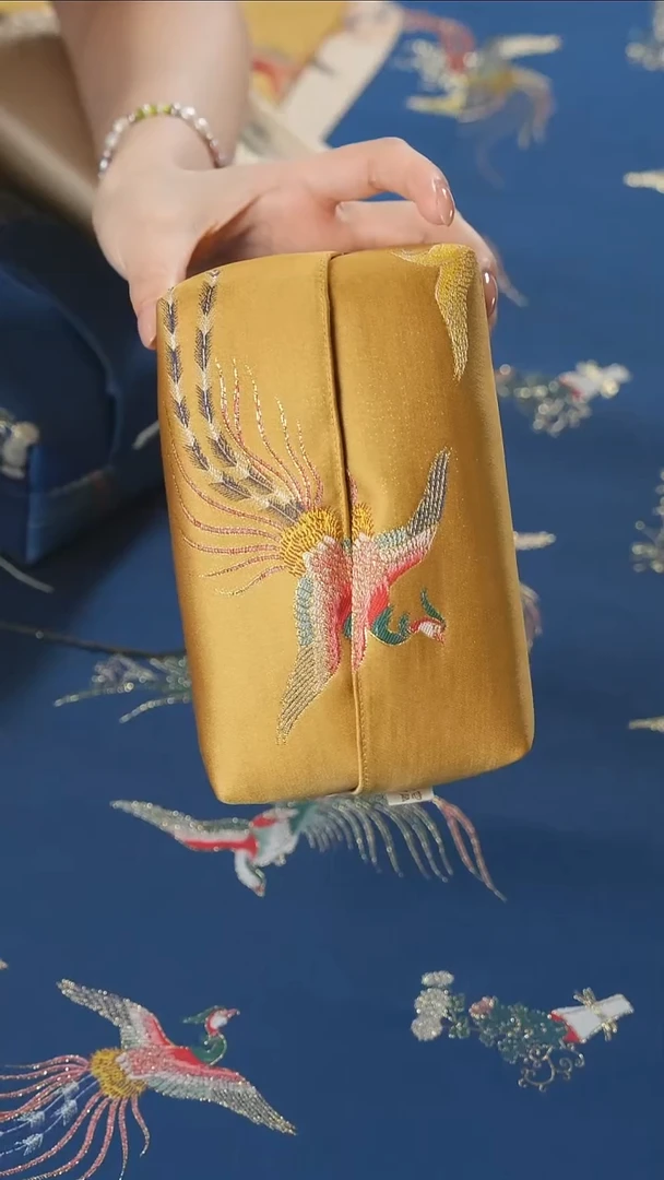 纸巾盒.........