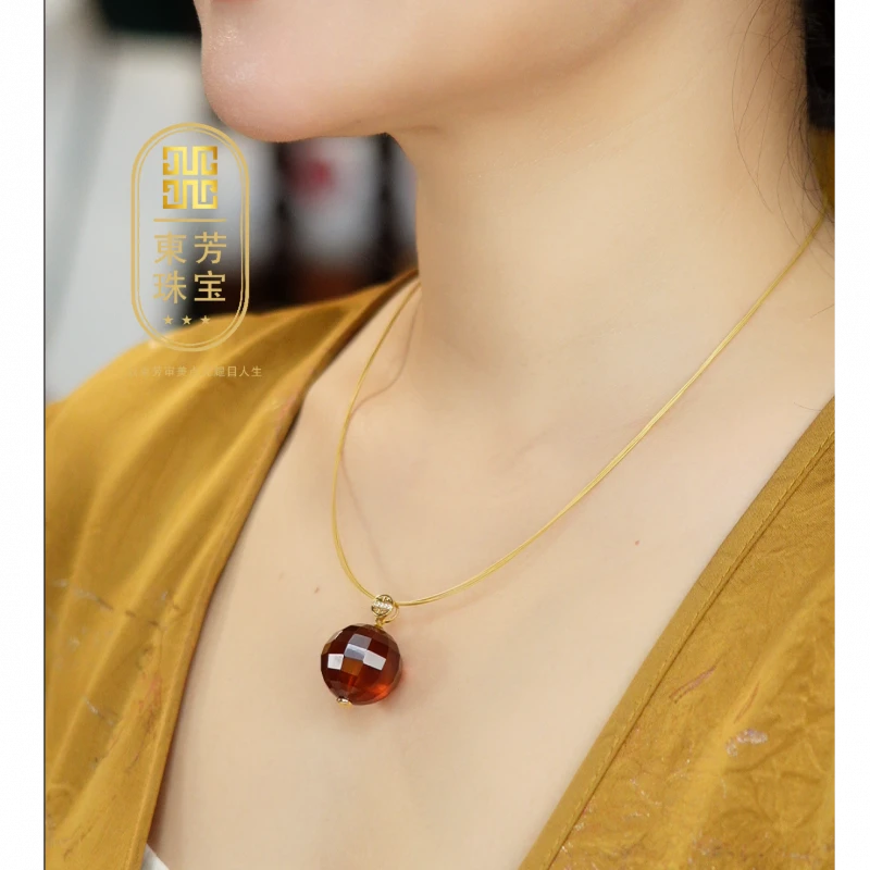 東芳珠宝19mm缅甸天然灵草珀钻切单珠吊坠项链琥珀项链简约百搭