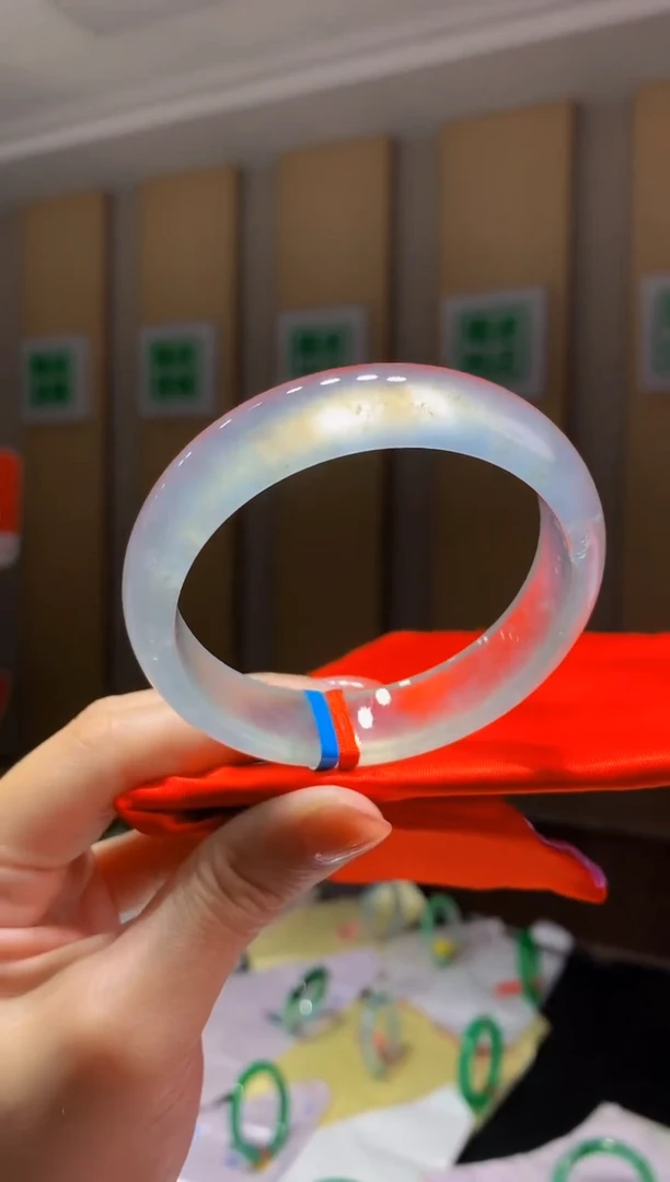 未镶嵌手镯（圆镯）翡翠-Y32 圈口58 全款68万 定金2万