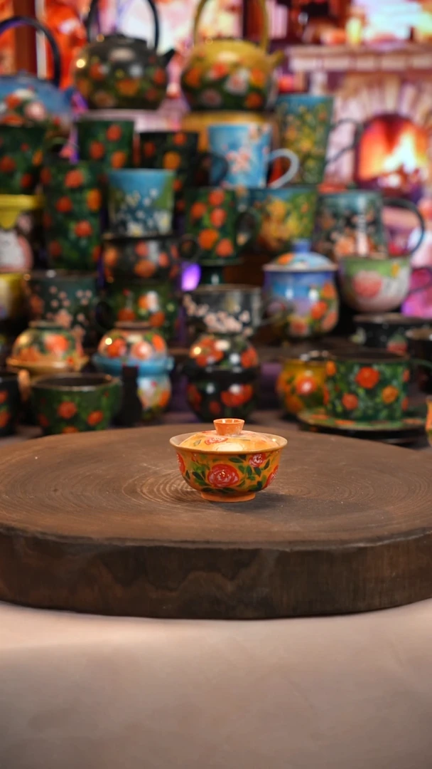 油画   釉下彩   盖碗