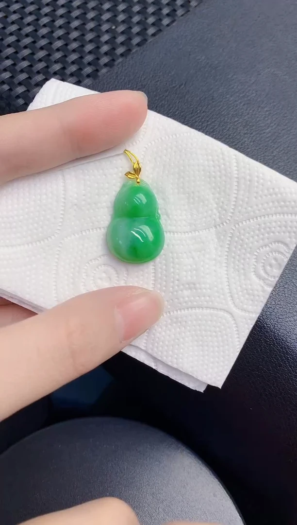 颈饰18K金镶嵌翡翠天然翡翠缅甸A货