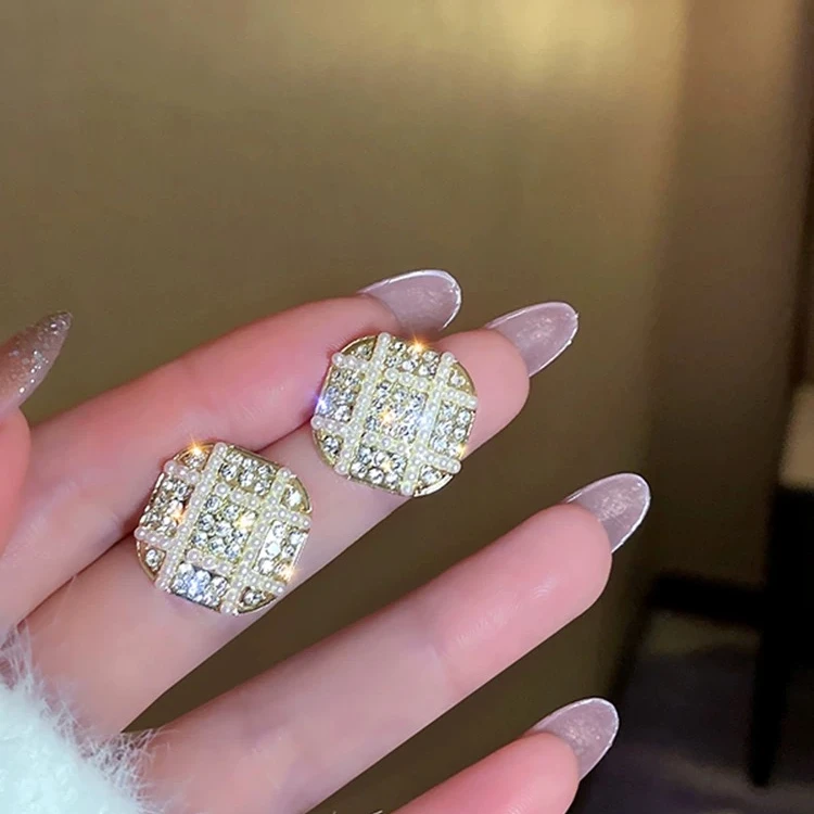 【209】银针韩国几何满钻小巧法式简约时尚2024年新款潮耳钉耳饰