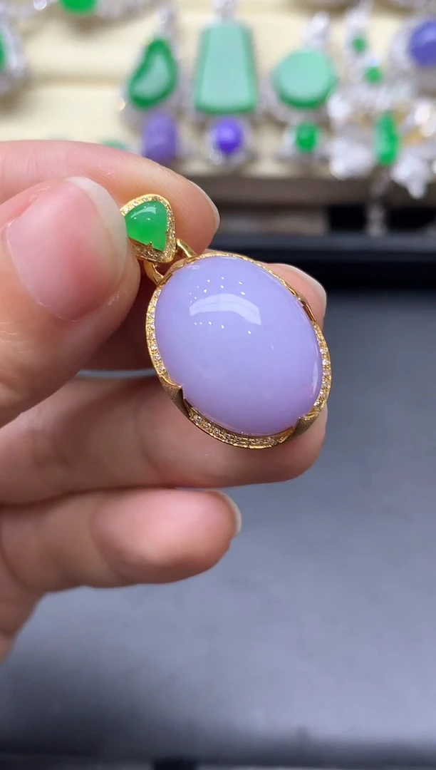 颈饰18K金镶嵌翡翠沐*512-中国好珍宝