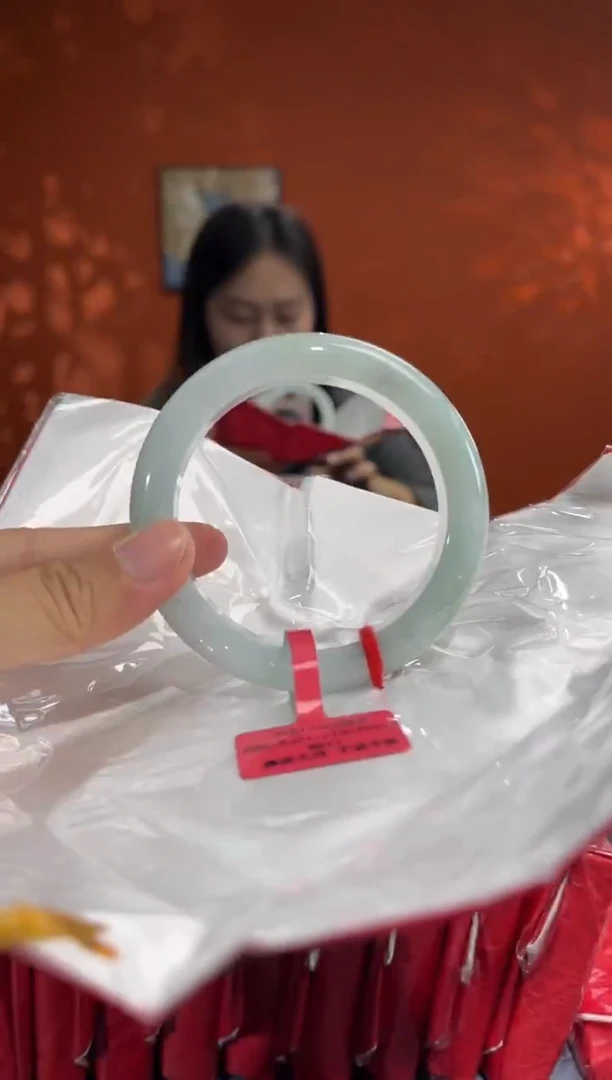 未镶嵌手镯翡翠3