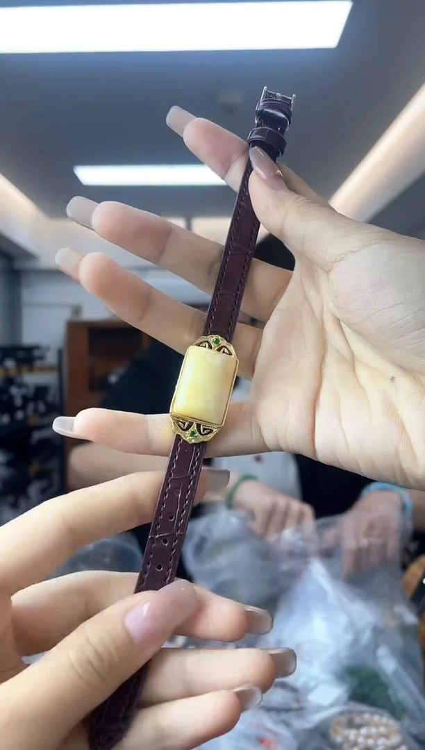未镶嵌蜜蜡裸石多样性一件发货
