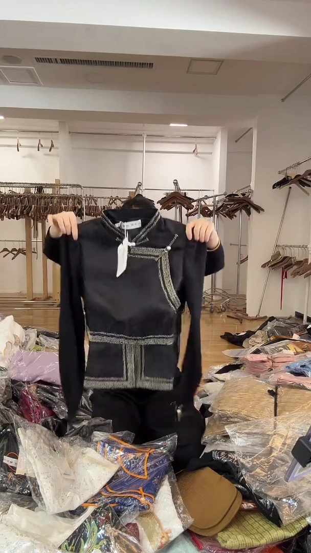 L115斤以里  shaxiouy