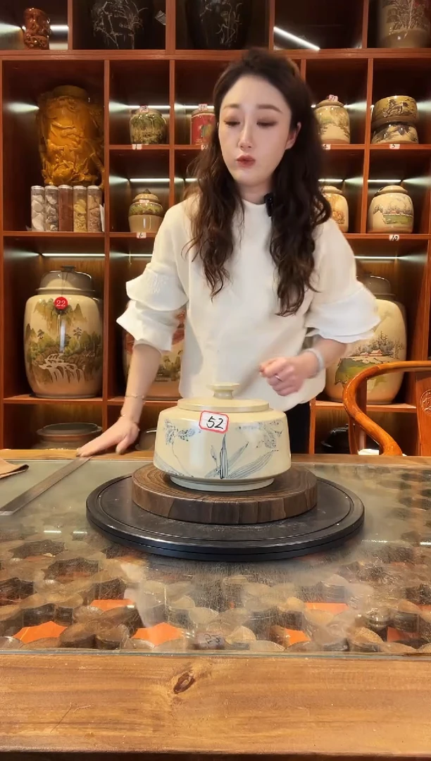 罐李正龙作品白泥茶罐@52