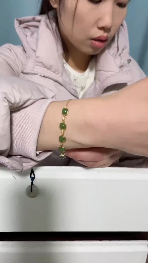 【闪购商品】和田玉手链银S925镶嵌方糖手链