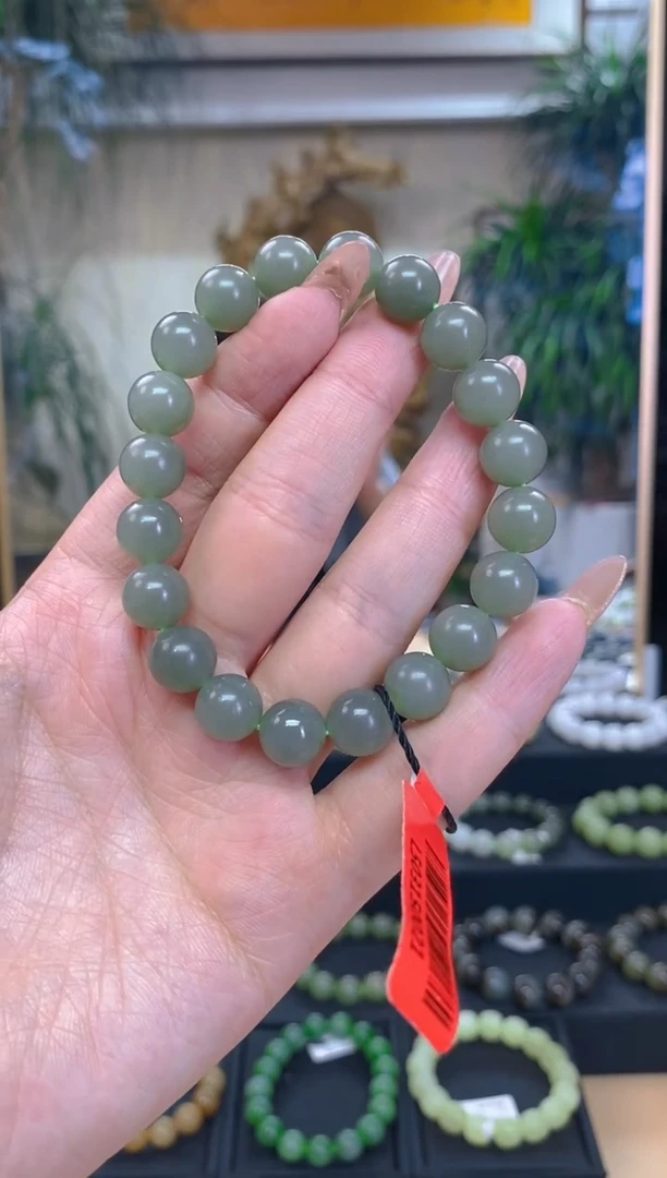 未镶嵌手串和田玉卡10