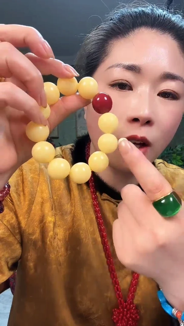 【闪购商品】树脂制品0000000T081