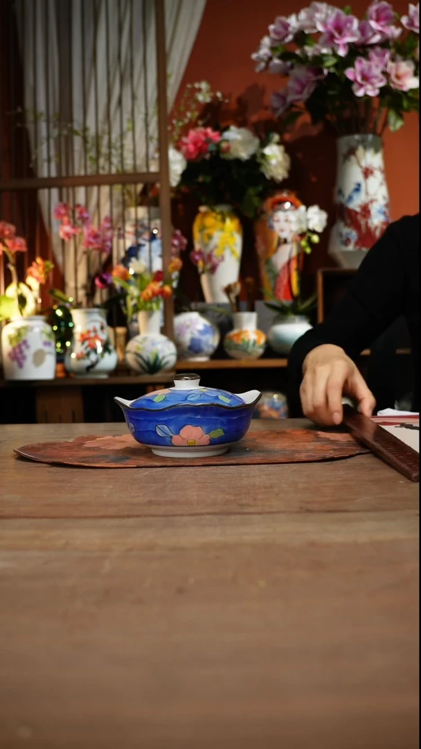 当代高温釉下彩手绘陶瓷餐具