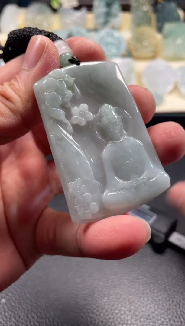 颈饰未镶嵌翡翠12/28/124