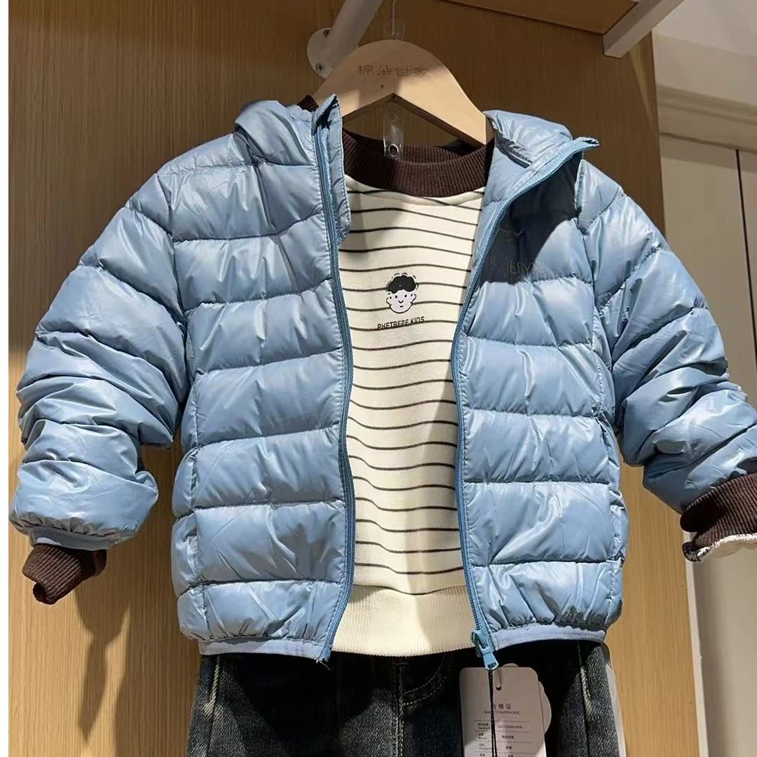 儿童运动装轻薄保暖连帽时尚蓝色