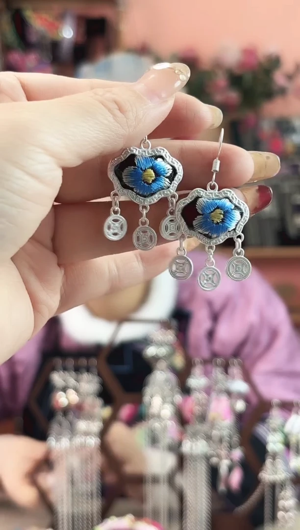 艺枝独绣手工饰品274