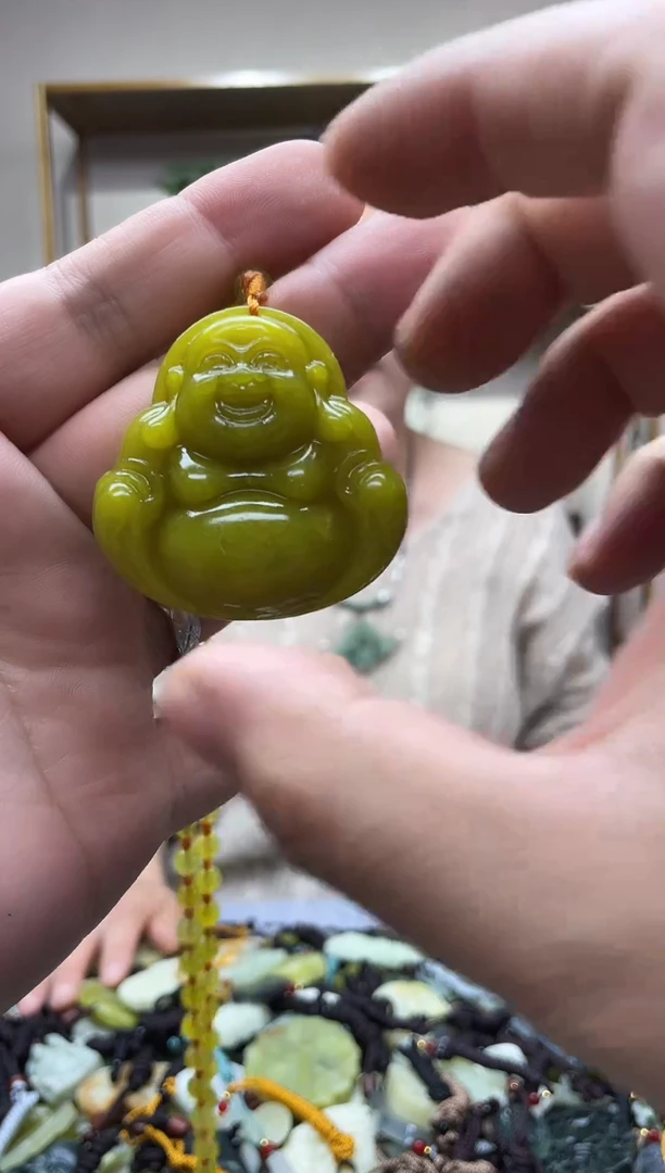 未镶嵌岫玉吊坠·