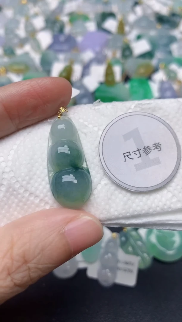 颈饰18K金镶嵌翡翠天然缅甸A货翡翠