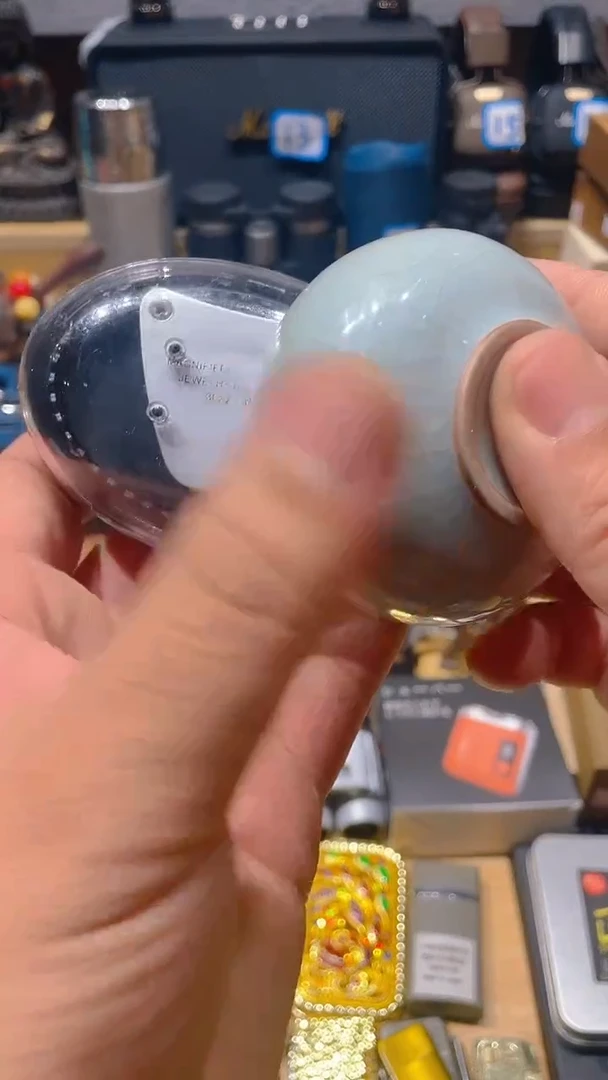 瓷片闪购商品 如图所示