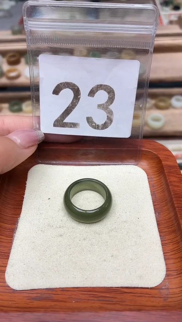 未镶嵌戒圈和田玉14号