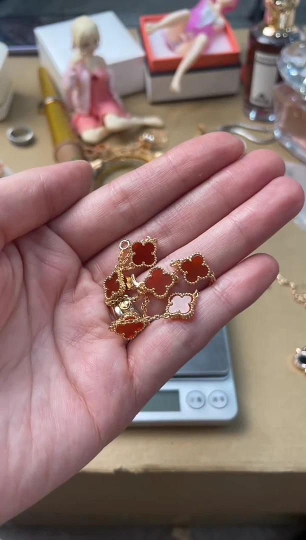 瓷片嘉荣当康大姐fu的总铺