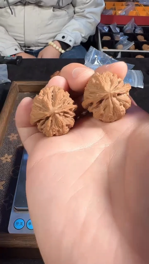 把件核桃30尺全品原桩苹果园