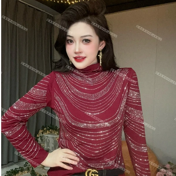 【秋冬新款】条纹半高领洋气时尚重工烫钻长袖打底衫女8284