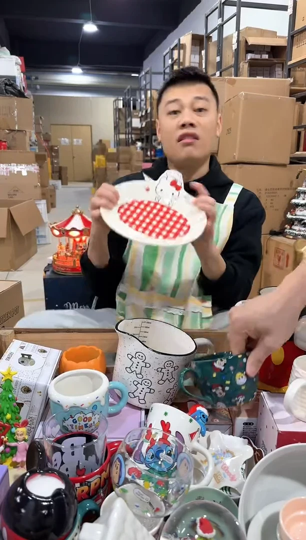 瓷片原盒kt猫红格子餐盘