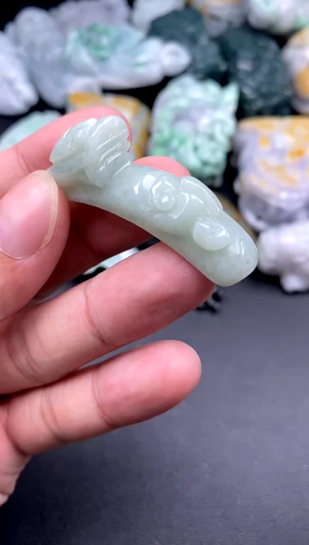 吊坠(不含链)未镶嵌翡翠1