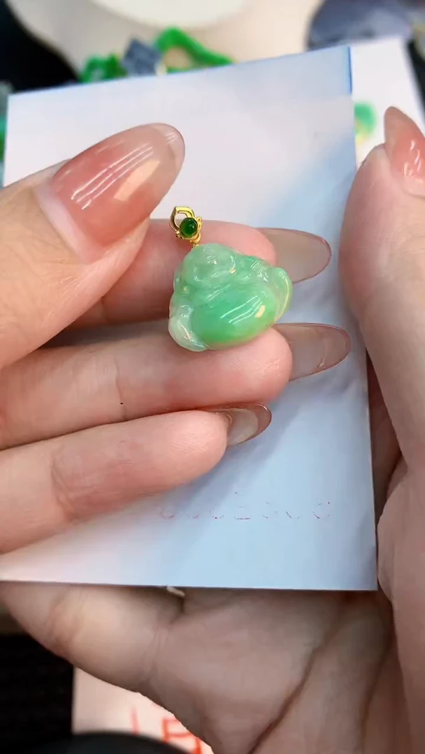 翡翠未镶嵌吊坠(不含链)1